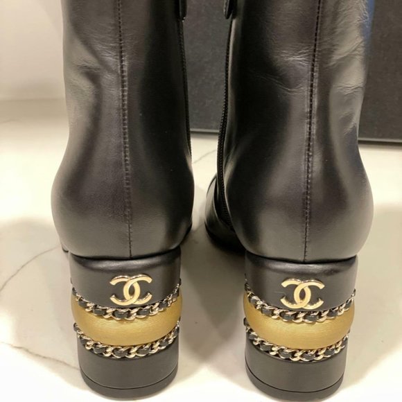 CHANEL 20B Lambskin Leather CC Logo Chain Metal Heels Ankle Booties Boots - Picture 5 of 12